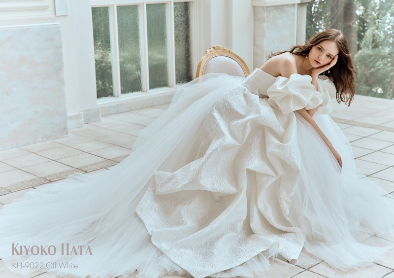 【KIYOKO HATA WEDDINGS】オリジナルドレスご紹介㉓