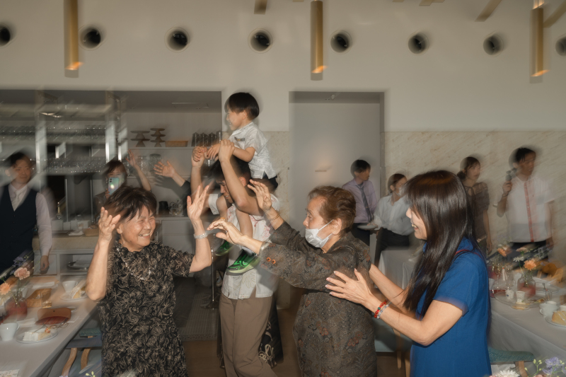 【撮影のあとは…】ゲストと一緒に大盛り上がり!お食事会演出アイデアをご紹介♪