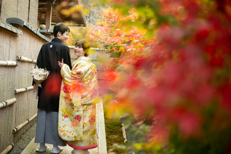 お客様のご着用衣裳「1125 千鳥草花紋様（ハニーウェディング）」