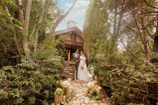 【撮影スポットのご紹介】童話の世界観感じる可愛い会場外観