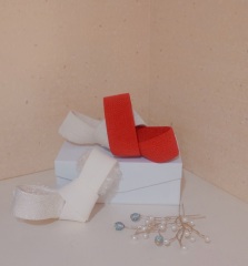 衣裳室より髪飾りのご紹介です