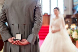 結婚指輪と婚約指輪を重ね付けしても良い?普段使いぴったりなデザインを紹介します!
