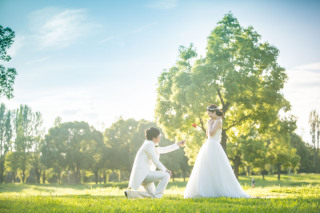ジュエリーショップに行く前に!20代の結婚指輪の相場をチェックしよう♡