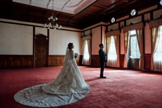 結婚式にロングドレスは着ても良い?選ぶ際の注意点も紹介!