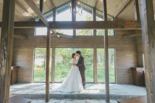 温もり感じるチャペルで思い出の一枚を✨