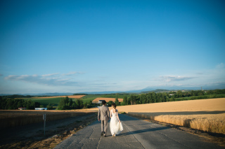 広大な景色をバックに自然溢れるウェディングフォト✨