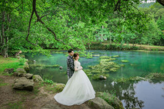ラベンダーだけじゃない！富良野の公園でウェディング撮影