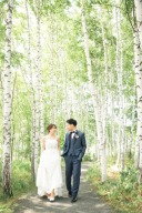 秋のお花と紅葉に囲まれたウェディングフォトもぜひ！