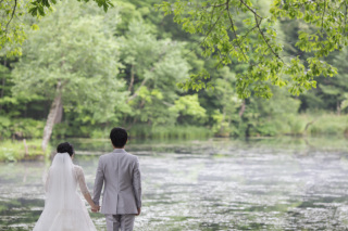 ７月２０日ころのかなやま湖のラベンダーとエメラルドグリーンの鳥沼公園２か所