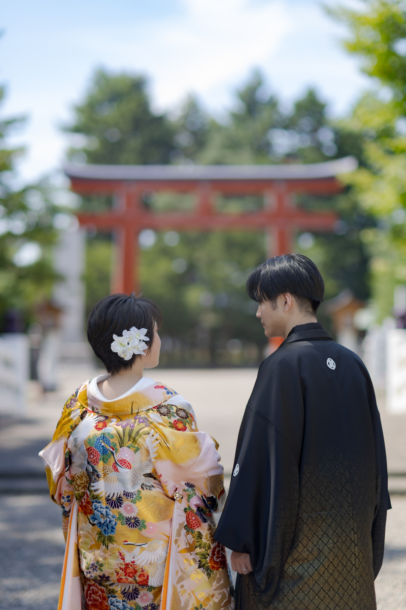 和装フォトウェディングでの撮影ポーズについての魅力