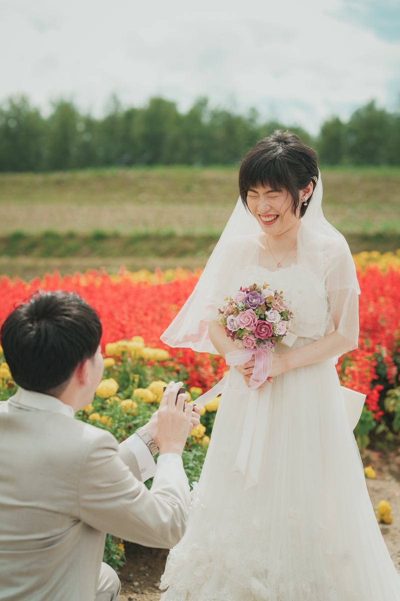 フォトウェディングで「指輪」と一緒に残す