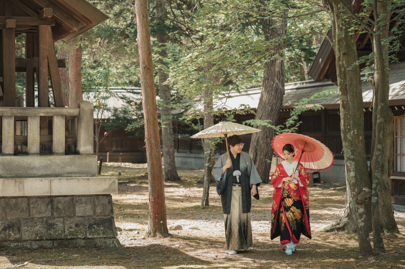 和装フォトウェディングでの撮影ポーズについての魅力