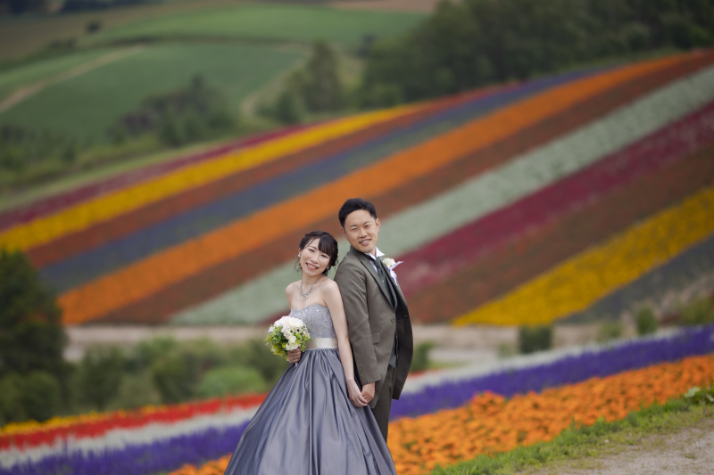 7月中旬から後半の美瑛富良野お花の鮮やかな頃のフォトウェデイング