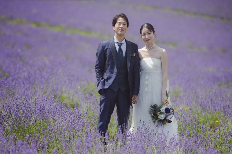 【日の出公園】やわらかな風に揺れる紫の花畑