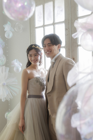 \カラードレスはいかがでしょう?/