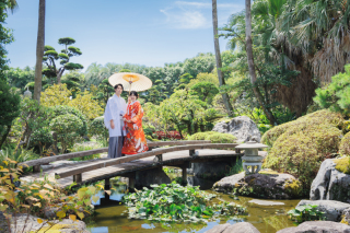 会食フォトプランを素敵な庭園のある会場で