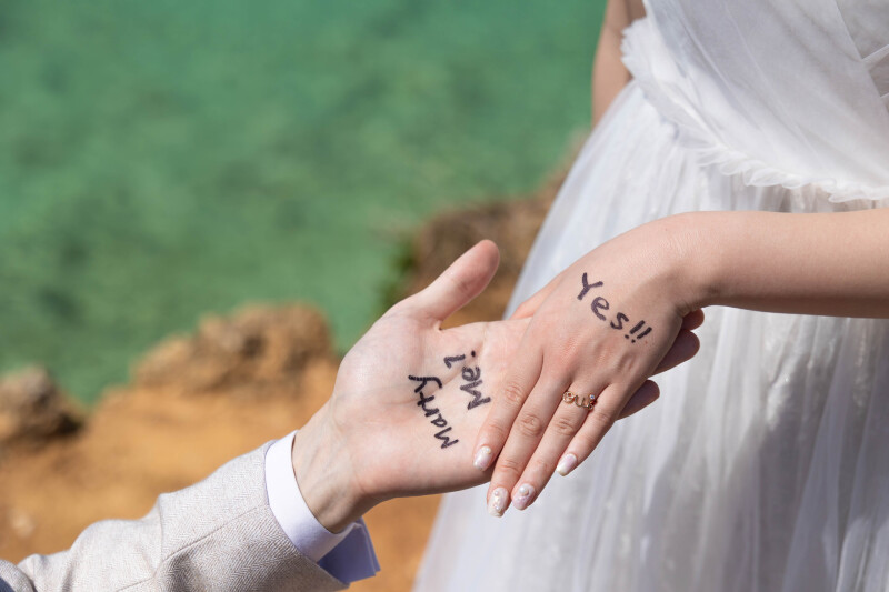 お持ち込みアイテムでおふたりらしい写真に☆