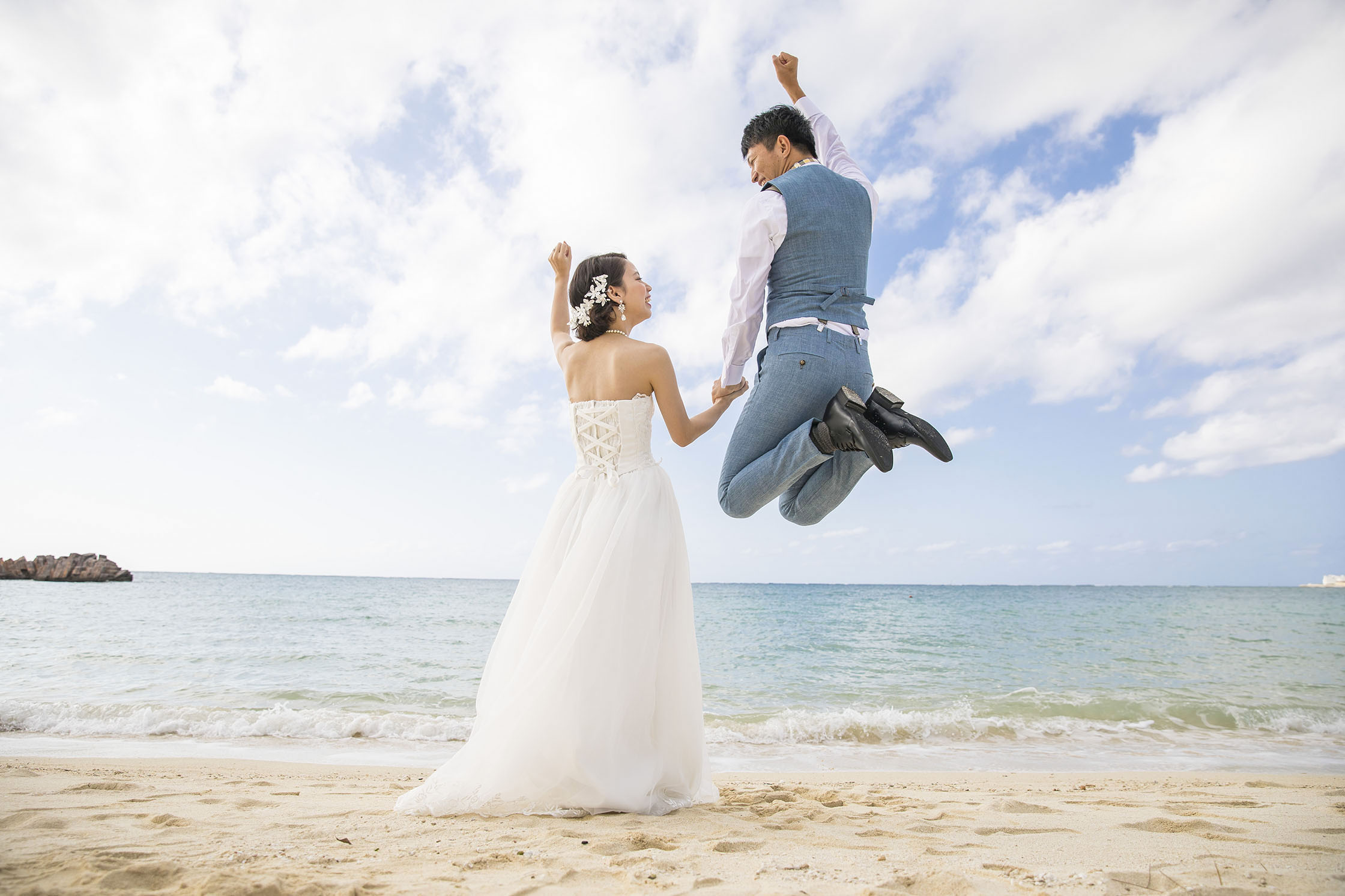 News 新郎様のお衣装 ついに大きいサイズ 最大5l が増えました 公開日 年2月11日 Marble Resort Wedding 沖縄 沖縄県でフォトウェディング探すならphotorait