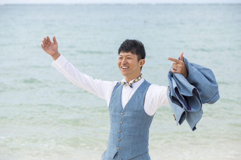 新郎様☆お洒落ベストタキシード☆をご紹介