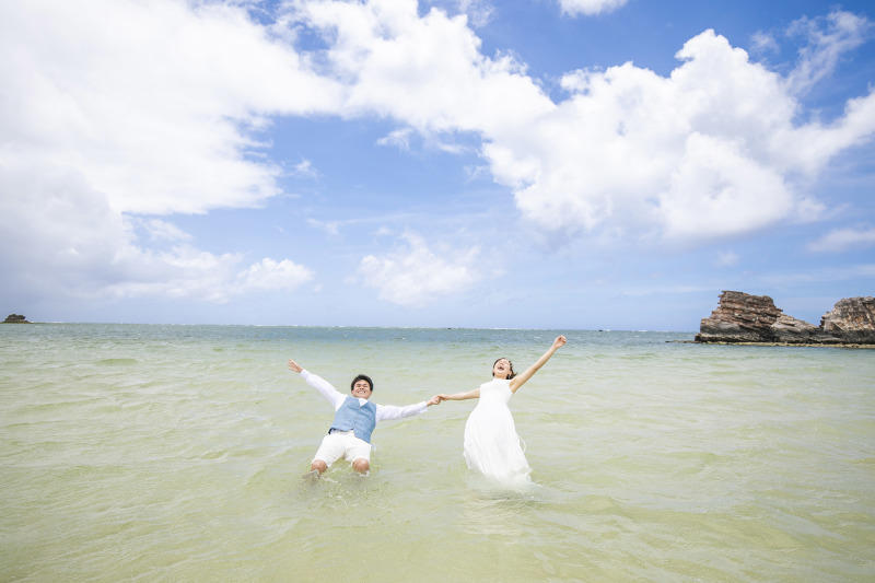 大人気!*ドレスのまま海に入ってウォーターイン撮影*