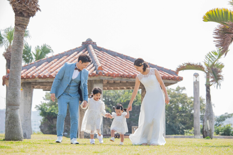 大好きな『家族』と一緒に残す、沖縄フォトウェディング ♡