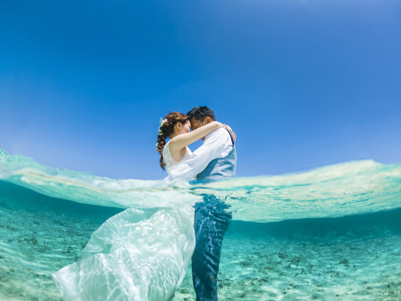 夏の沖縄を満喫!!おすすめオプション**ウォーターイン撮影&水中撮影**