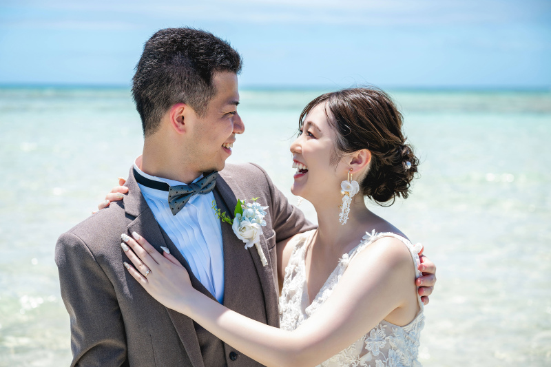 自然な表情のおふたり♡