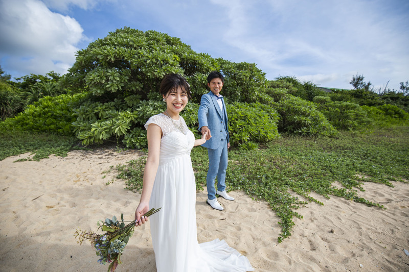 綺麗な海だけじゃない☆大自然あふれるグリーンスポットで沖縄フォトウェディング＊