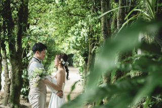 来店相談＆衣装フィッティング予約も受付中！