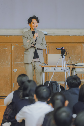 高校生向けに、講師として登壇させていただきました~!