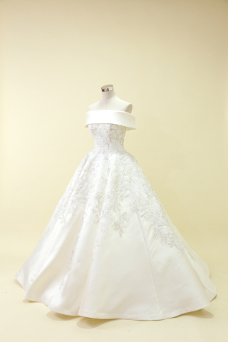 新作! creer7のウェディングドレスをご紹介!