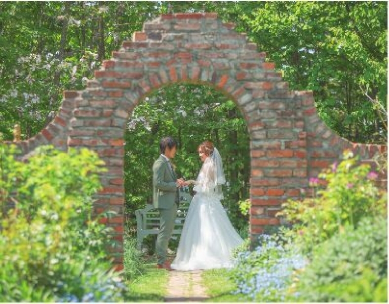 【旭川・上野ファーム】まるで物語の主人公♡花々に囲まれたロケーション撮影の魅力