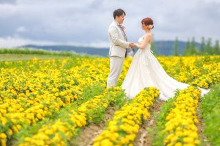 ロケーションフォトハイシーズンはフラワーランドでお花に囲まれた写真を♡