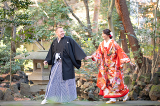 婚礼衣装「色打掛」に込められた意味とは？　柄の由来もチェックしよう♪