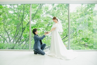 結婚式に比べると安いって本当？　フォトウェディングの費用相場とは