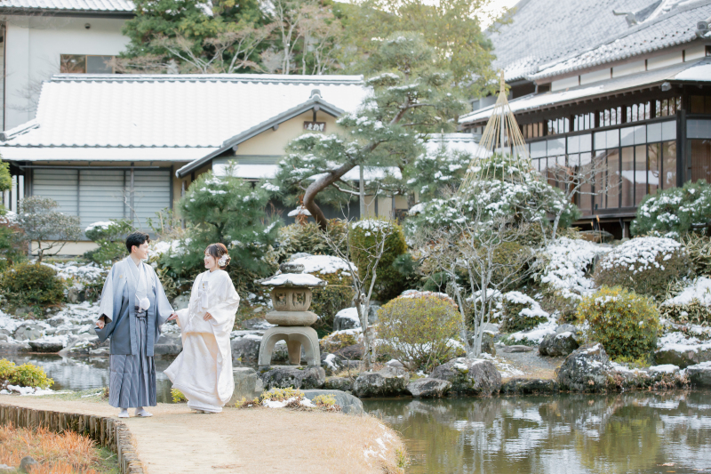日本庭園で季節感あふれるお写真を!