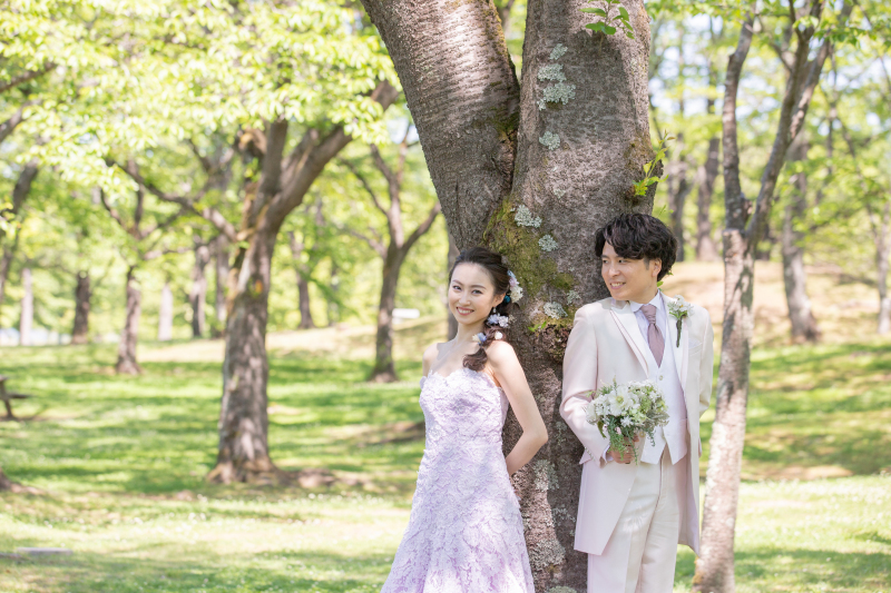 ＼お花と一緒に／みちのく杜の湖畔公園でフォトウェディング♪