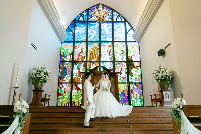 結婚式のフォト前撮りに取り入れたい!「指輪」を使ったポーズ5選