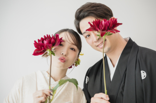 「スタジオ撮影」と「ロケーション撮影」どっちで前撮りする？