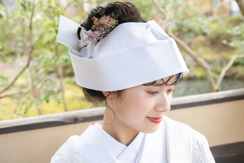 奥ゆかしさがポイントに。白無垢に映える花嫁メイク