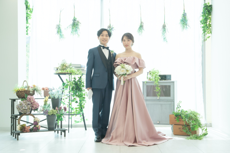 スタジオで叶える、結婚式の前撮り・フォトウェディング