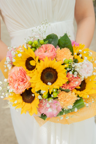 前撮り時のブーケはどうする？「生花」と「造花」どっちがいい？