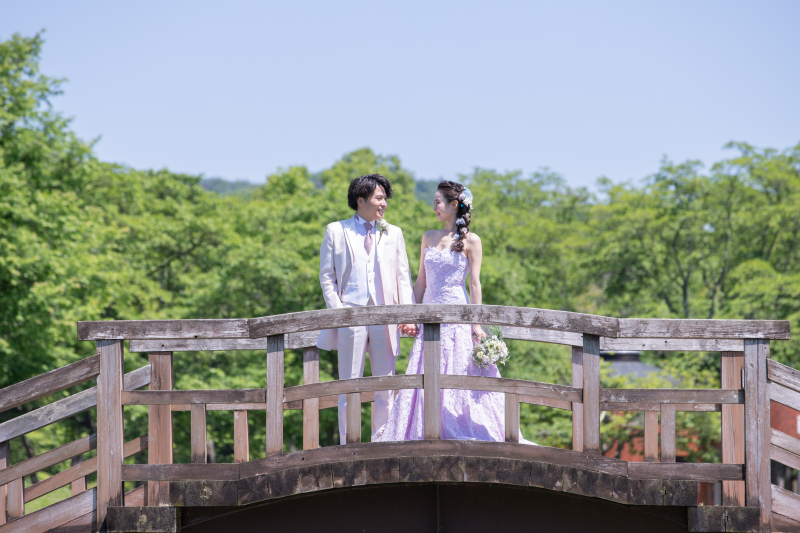 ＼お花と一緒に／みちのく杜の湖畔公園でフォトウェディング♪