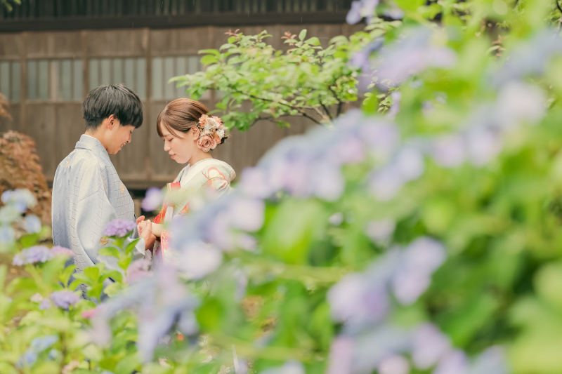 【みちのく杜の湖畔公園】色鮮やかな花々に包まれて