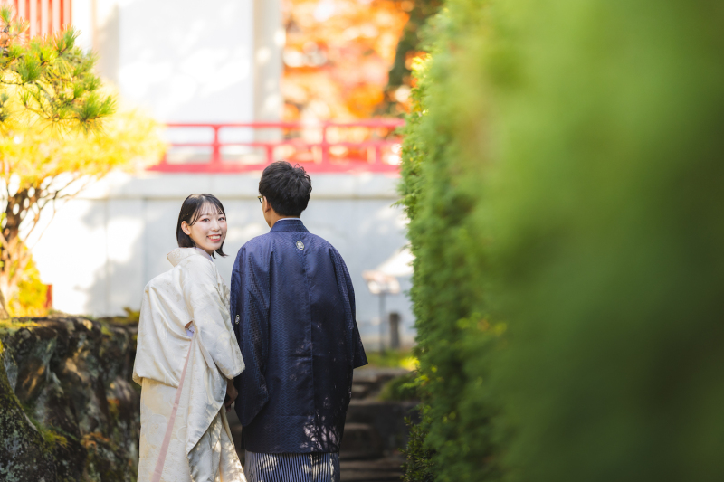 ウェディングフォト前撮りで「洋装」と「和装」迷ったらどうする？