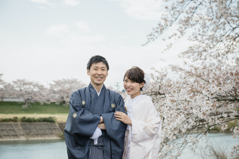 和装で迷っている人必見! 白無垢と色打掛、それぞれの魅力と選び方は?