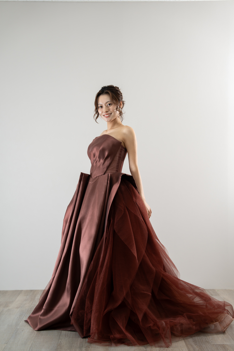 秋冬におすすめ◎深色ドレス