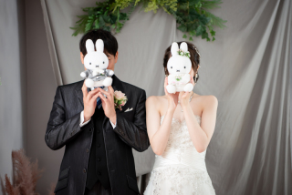 可愛い小物と一緒に撮影♡