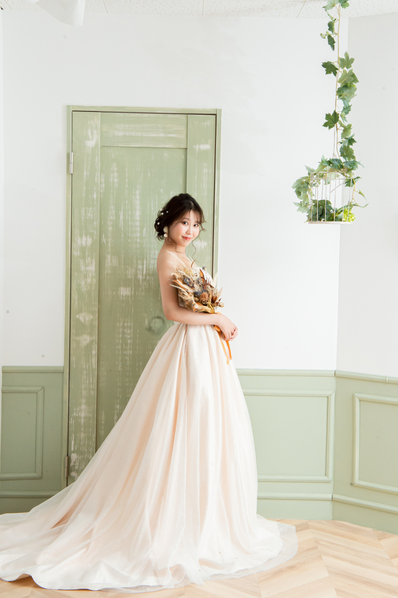 新婦様洋装ソロショット♡