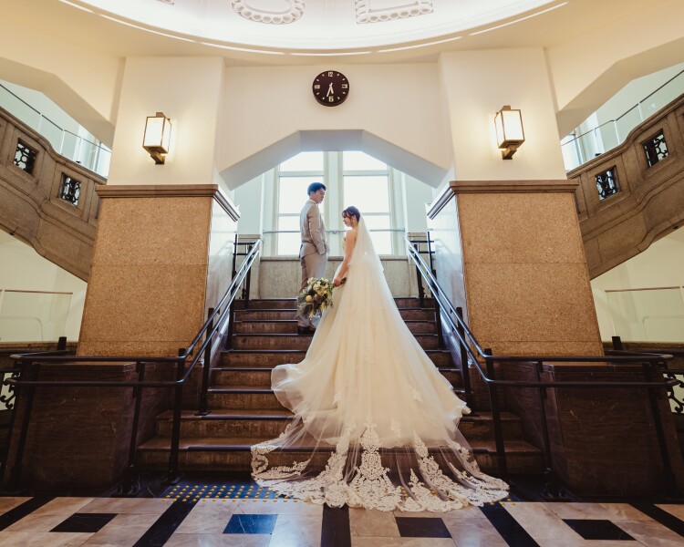 クラシカルなゴシックの世界観で、印象的な一枚